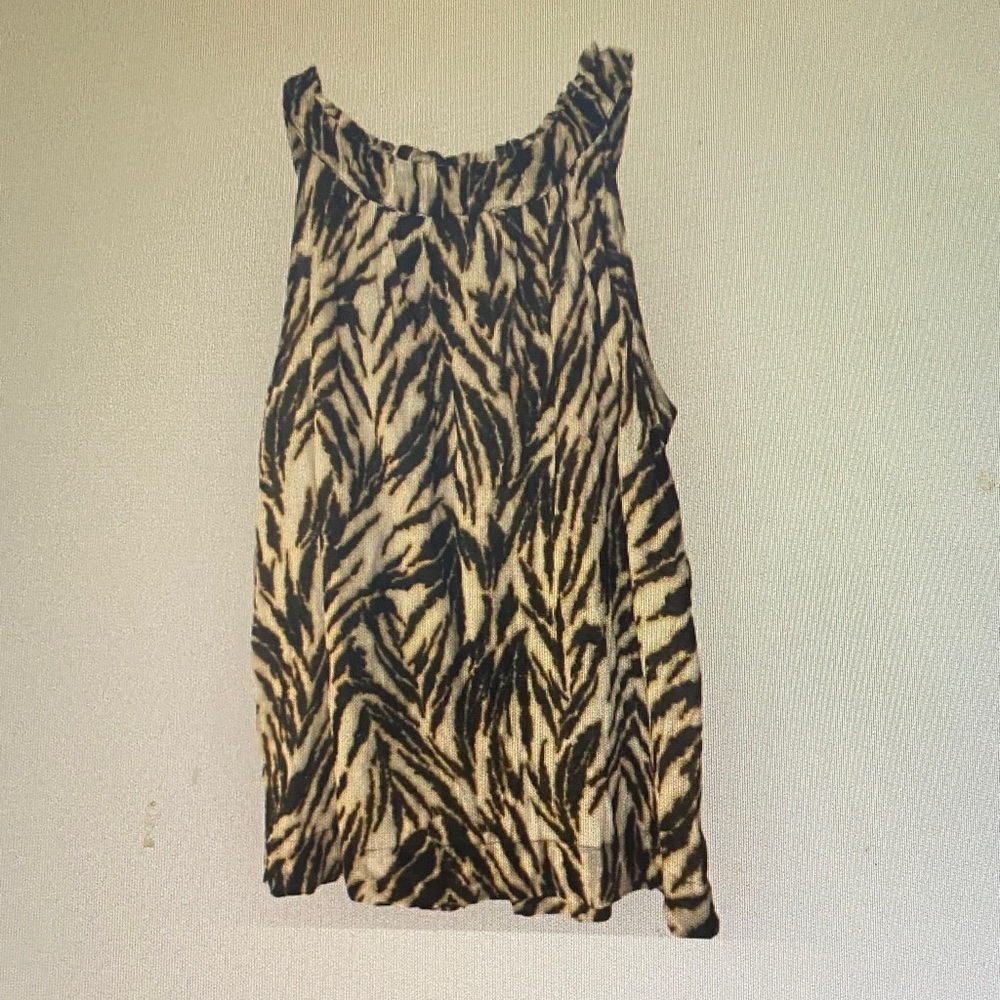 Sleeveless Animal Print Women’s Top in Black and Cream